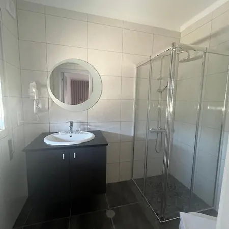 Vila White Guest Fátima