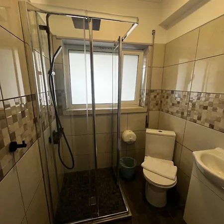 White Guest * Fátima