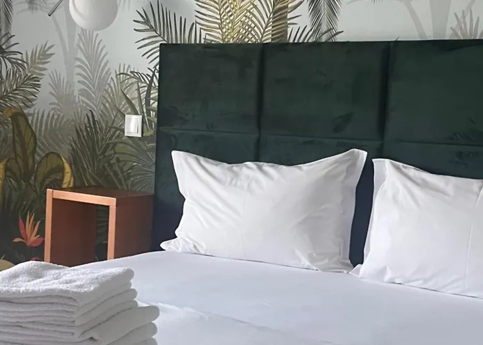 White Guest Villa Fátima