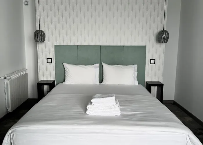 White Guest Фатима